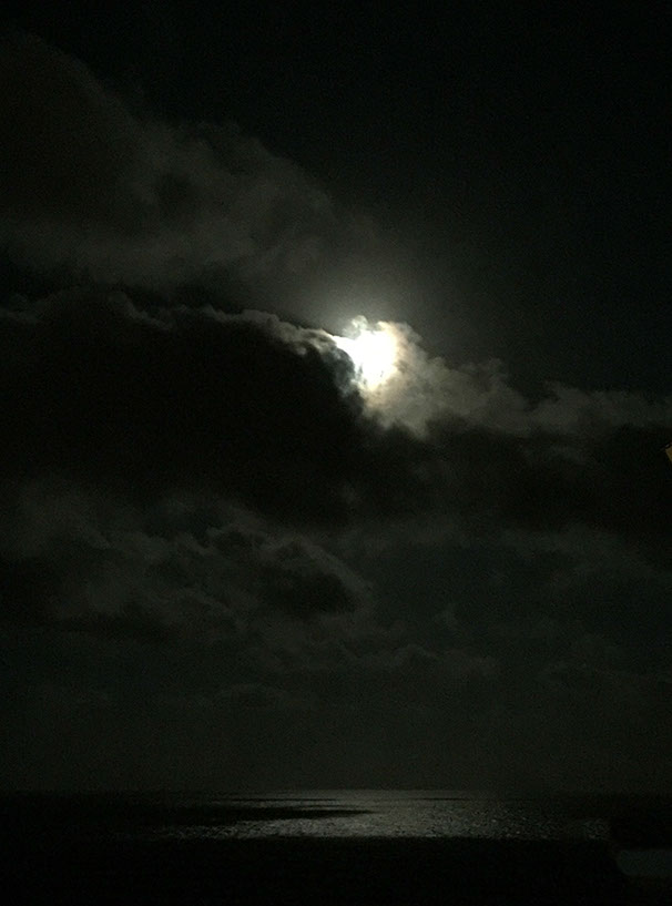 ancunmoon3