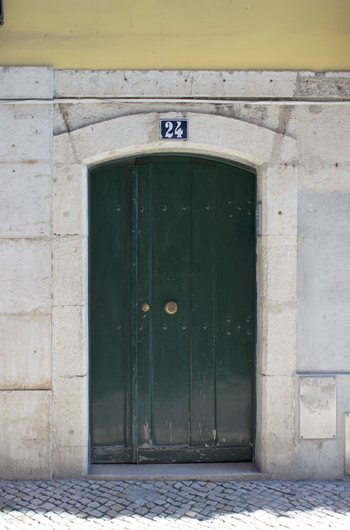 09